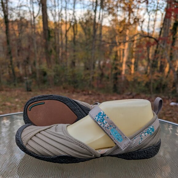 Women's Keen Mary Jane's Size 9 - Picture 1 of 11